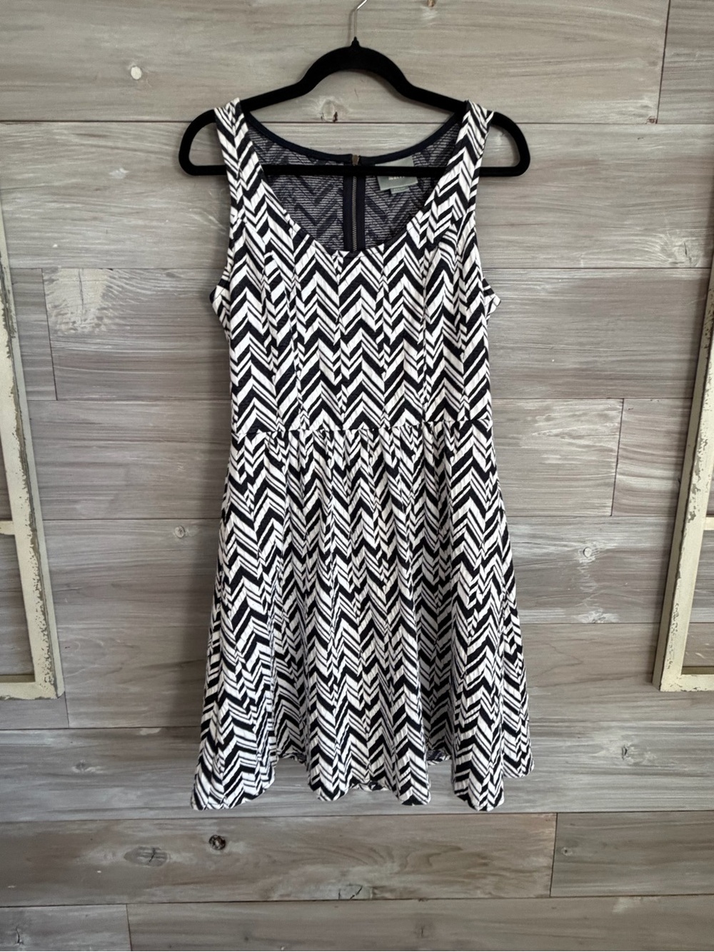 Maeve Deep Navy and White Chevron Midi Dress medium